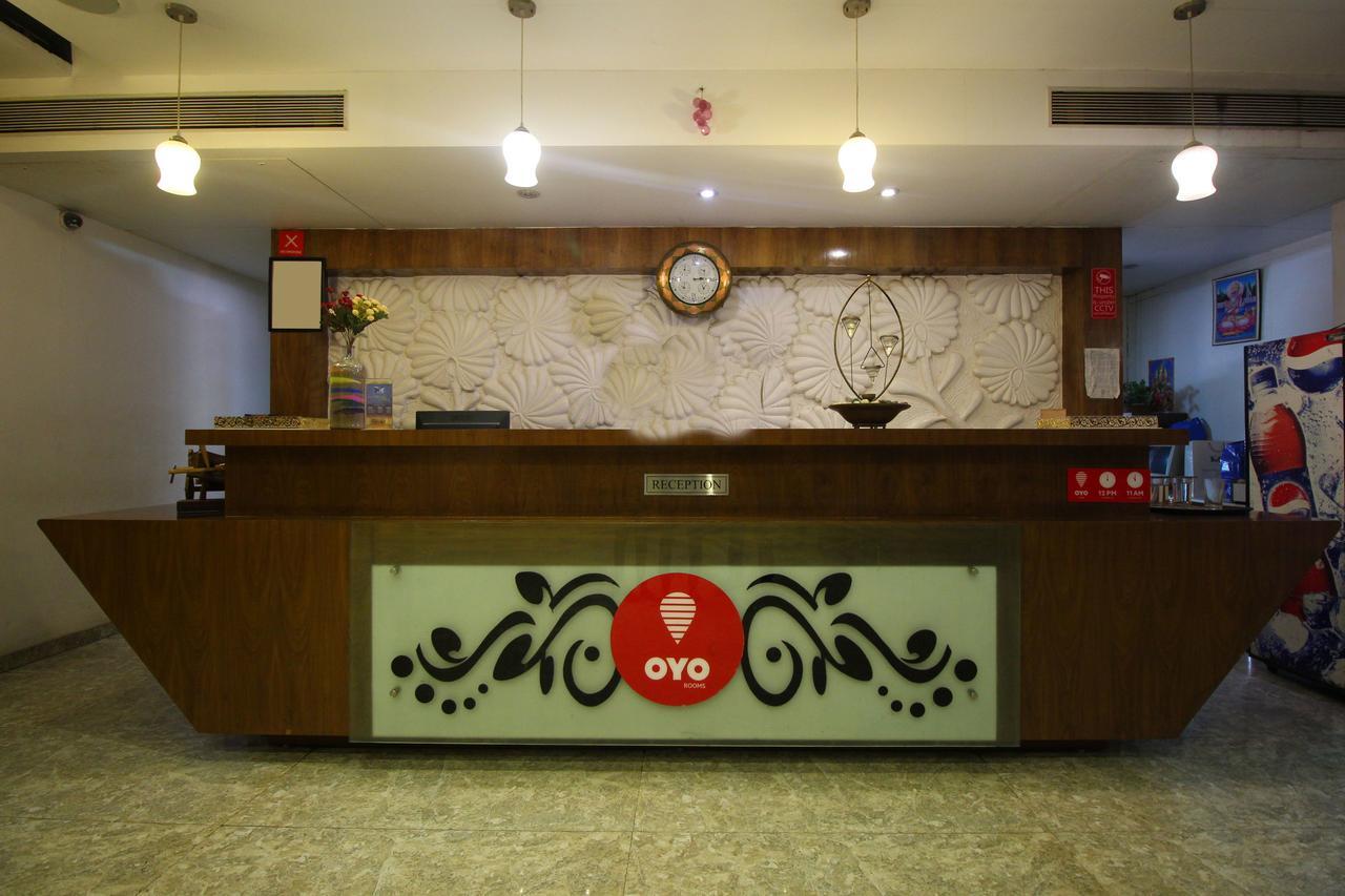 Oyo 8786 Hotel Maan Residency Ahmedabad Ngoại thất bức ảnh