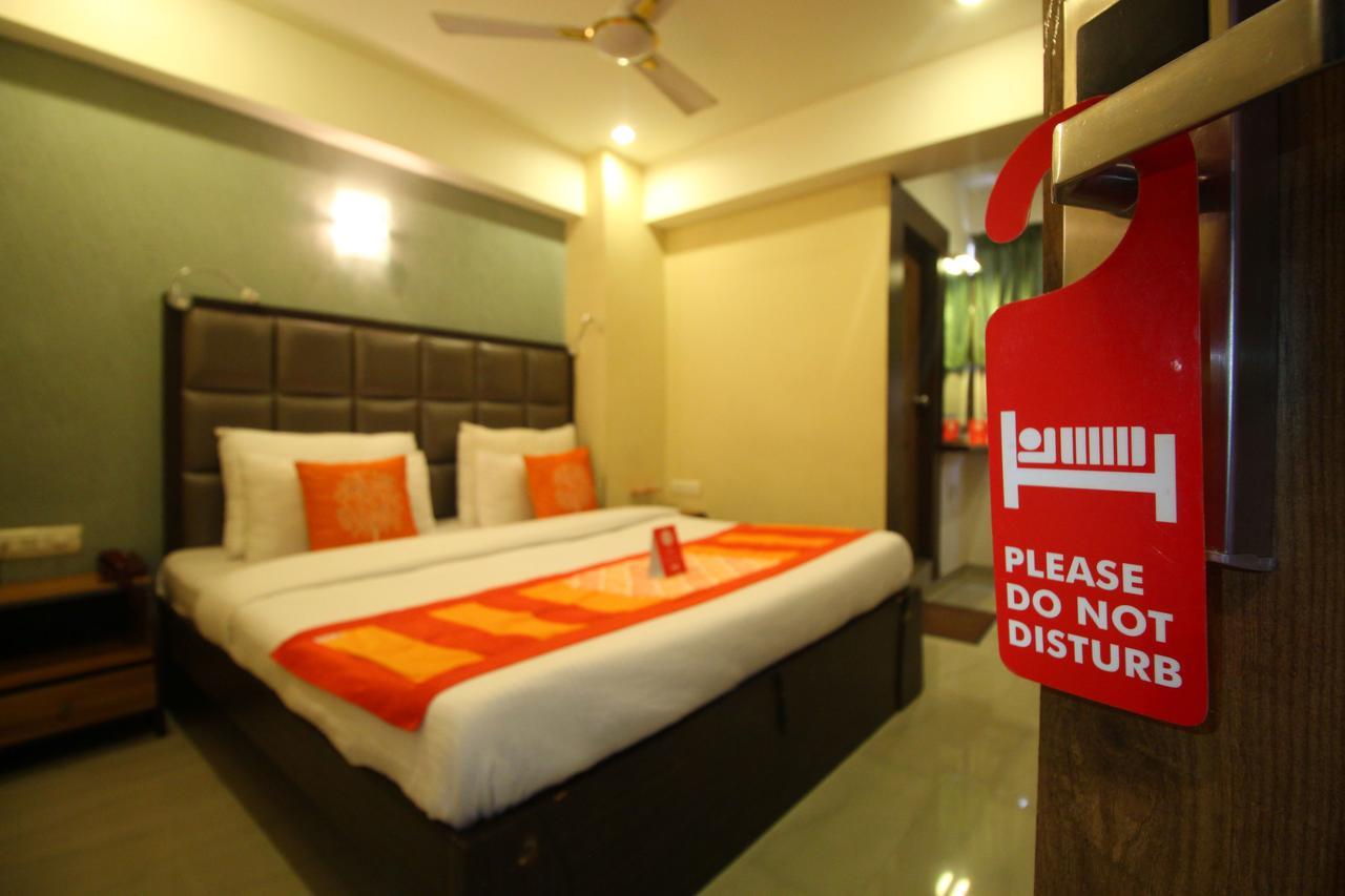 Oyo 8786 Hotel Maan Residency Ahmedabad Ngoại thất bức ảnh