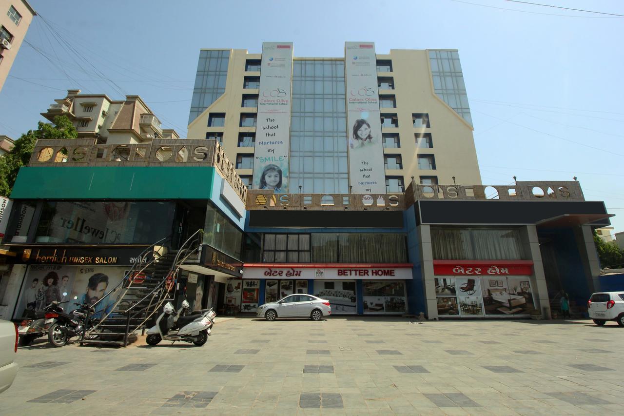 Oyo 8786 Hotel Maan Residency Ahmedabad Ngoại thất bức ảnh