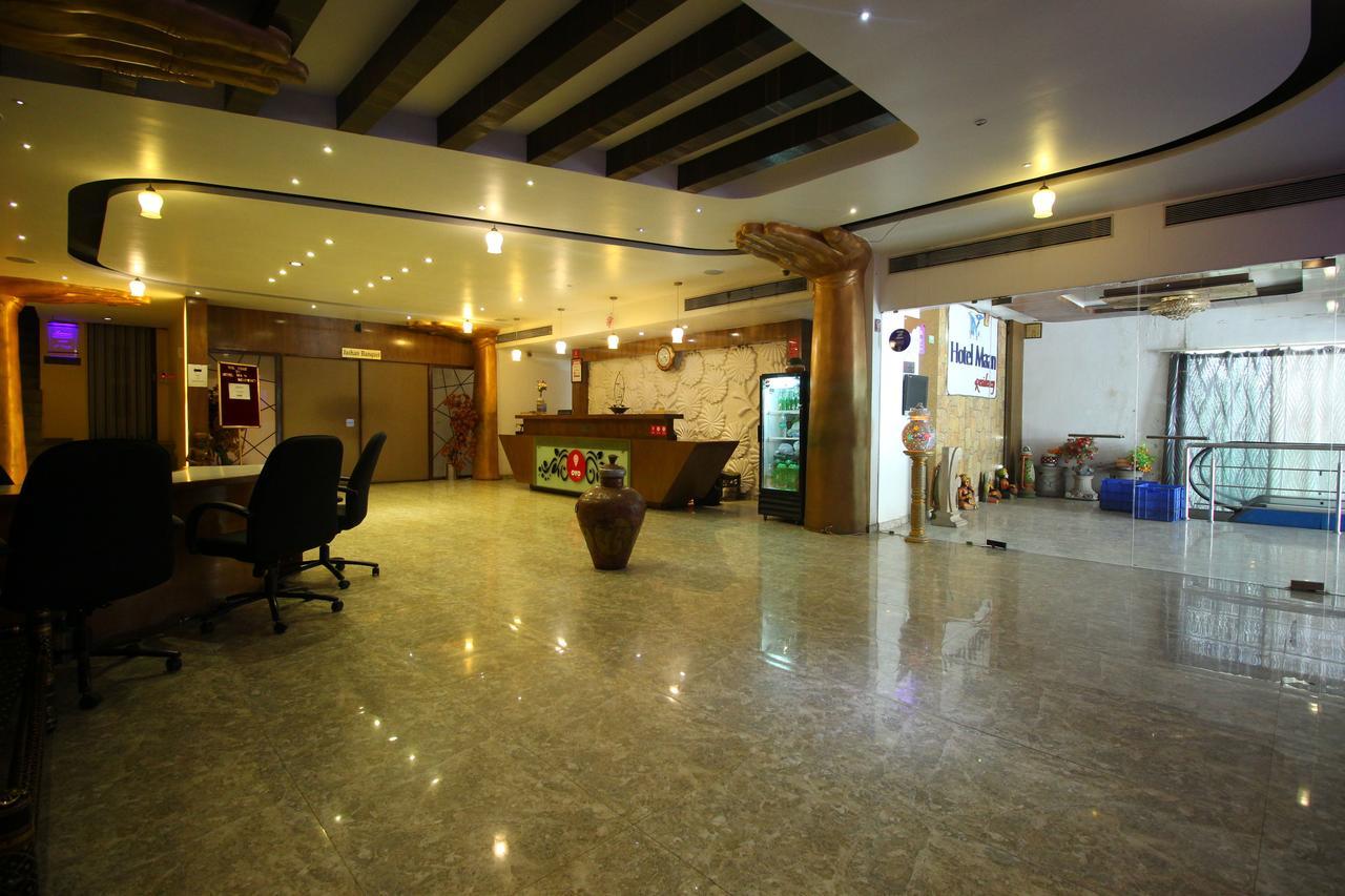 Oyo 8786 Hotel Maan Residency Ahmedabad Ngoại thất bức ảnh