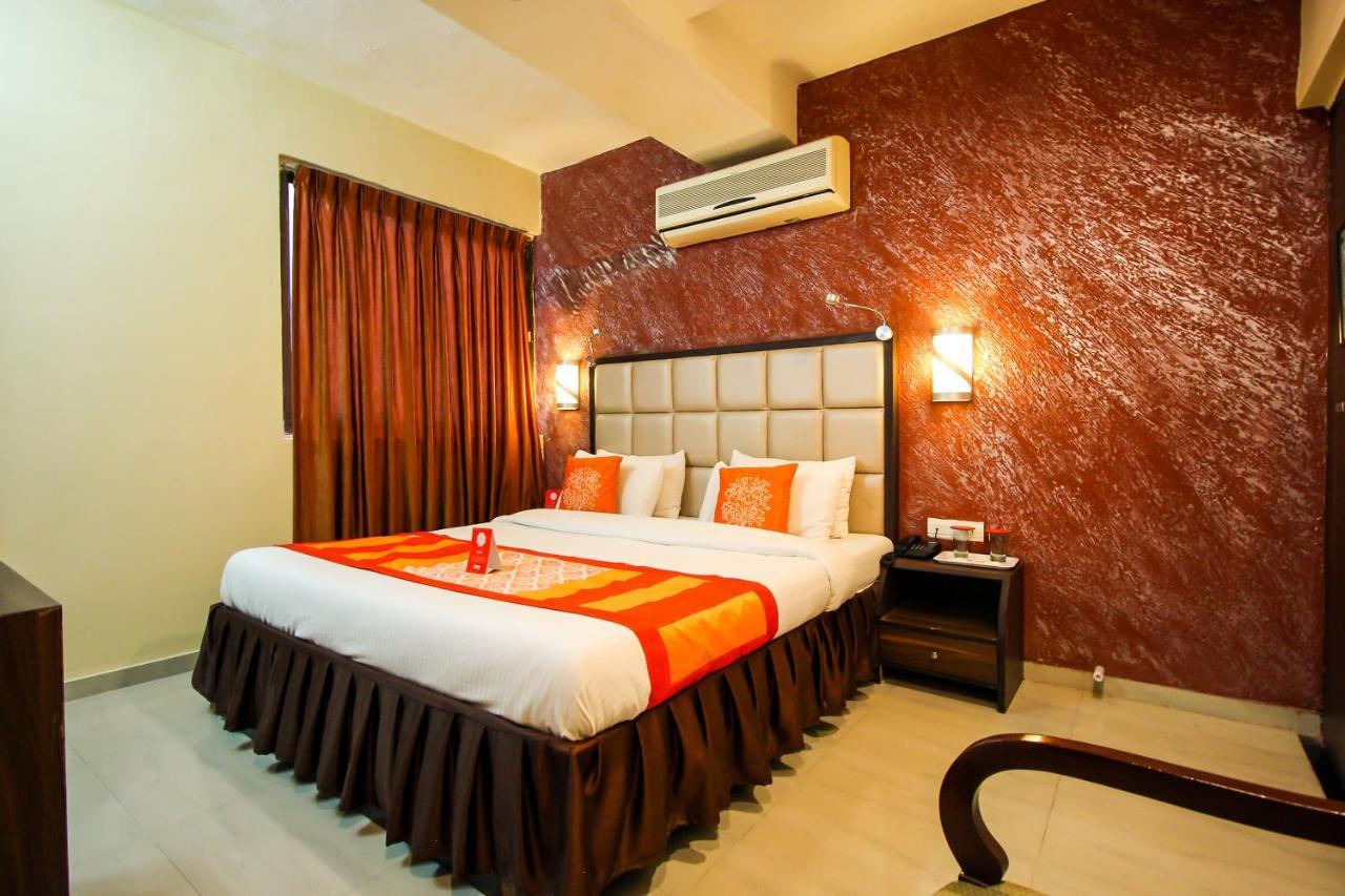 Oyo 8786 Hotel Maan Residency Ahmedabad Ngoại thất bức ảnh