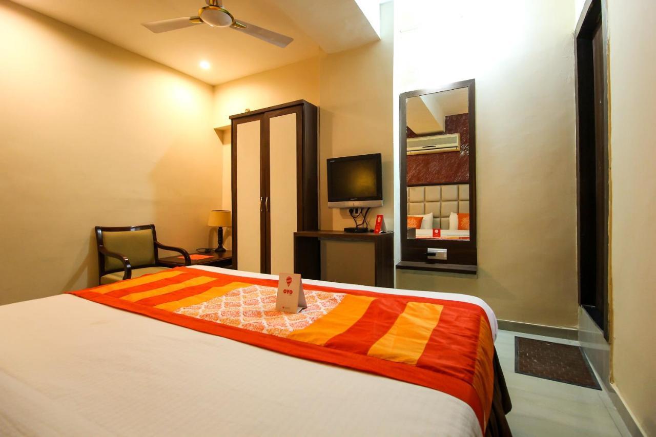 Oyo 8786 Hotel Maan Residency Ahmedabad Ngoại thất bức ảnh